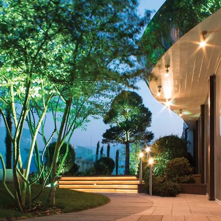 키예프 Luxury For Business & Pleasure Royal 1 아파트 외부 사진